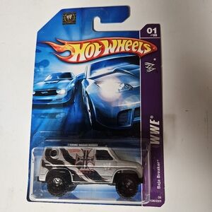 WWE Baja Breaker Toy Car Hot Wheels Triple‎ H